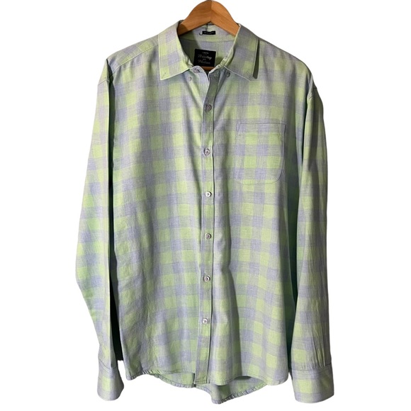 Men’s Artistry in Motion Long-Sleeve Button-Down Shirt - Picture 2 of 6